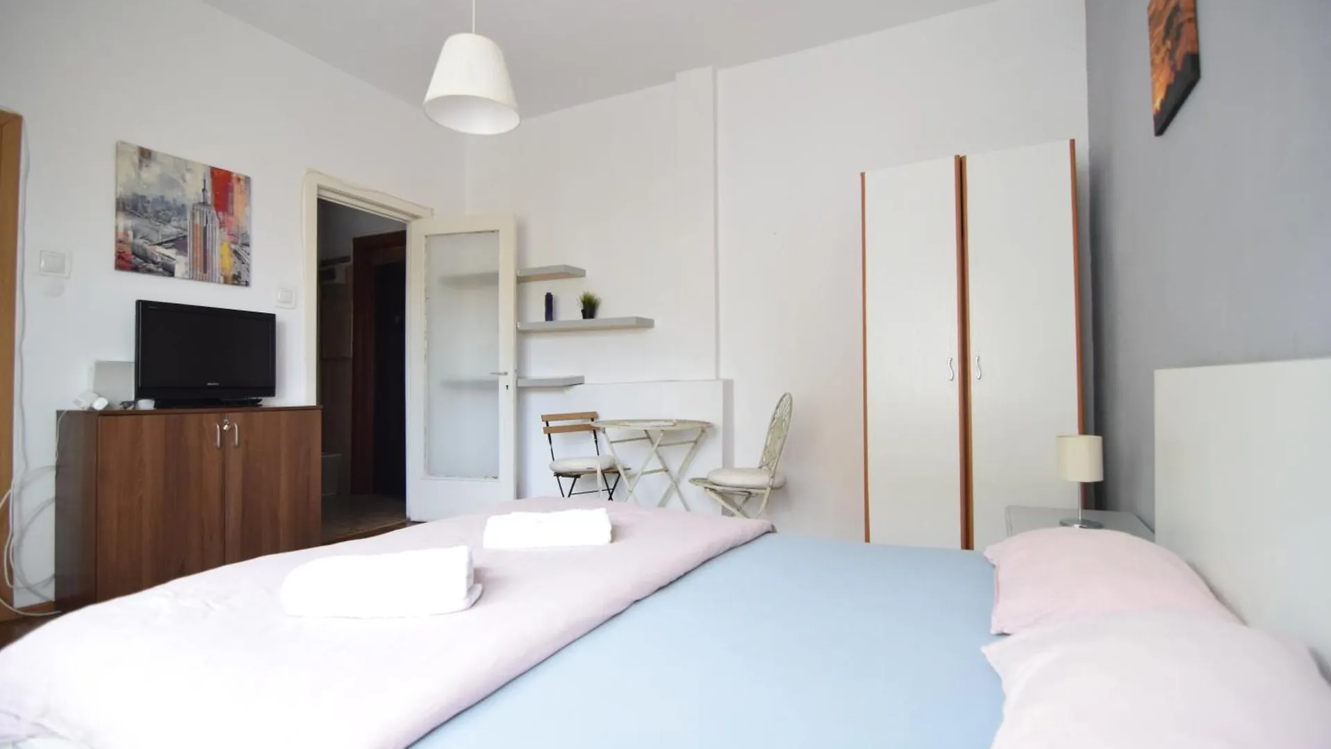 Studio Piata Rosetti Bucharest 0*,  Romania